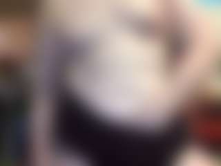 Live cam show with average-girl - Thong on sexylive.show