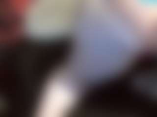 Live cam show with average-girl - Thong on Camiplay Live