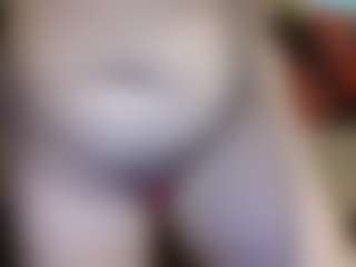 average-girl's Live Sex Cam Show