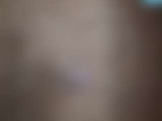 average-girl's Live Sex Cam Show