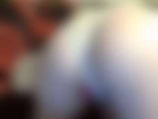 Live cam show with average-girl - Amateur Brown Hair on Hubzter Live