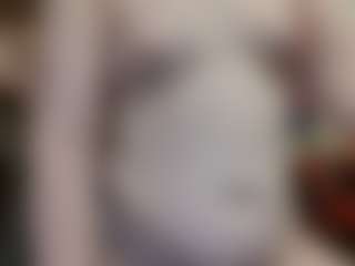 Live cam show with average-girl - Cute on Dolls Live