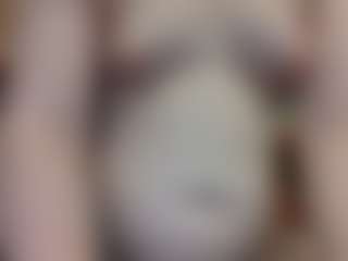 Live cam show with average-girl - Average on Camsoda
