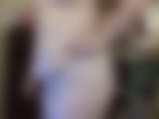 Live cam show with average-girl - Joi on AdultVida.com