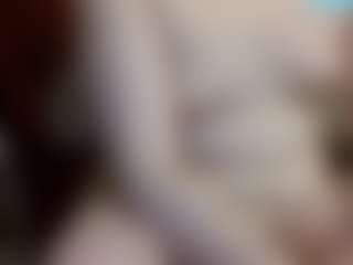 Live cam show with average-girl - Hairy Pussy Teen (18+) on 1on1-livenow