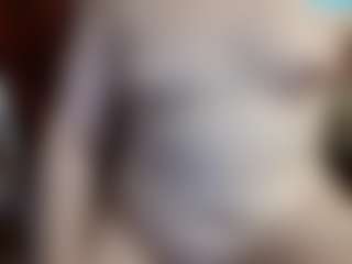 Live cam show with average-girl - Average on MyBangCams