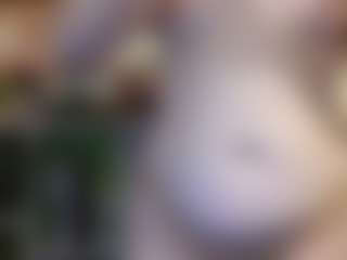 Live cam show with average-girl - Hairy Pussy on live18s.com