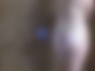 average-girl's Live Sex Cam Show