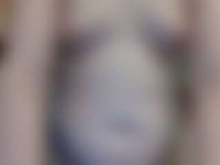 average-girl's Live Sex Cam Show