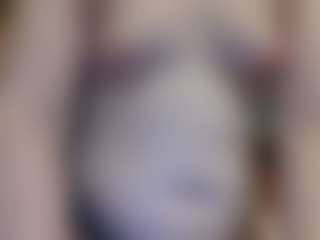 Live cam show with average-girl - Tease on Camsoda