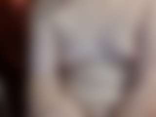 Live cam show with average-girl - Joi on Camsoda