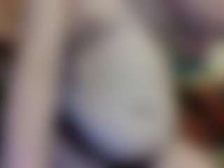 Spettacolo in cam dal vivo con average-girl - Joi su Camsoda