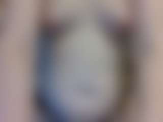 average-girl's Live Sex Cam Show