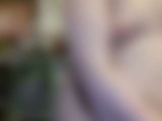Live cam show with average-girl - Bedroom on CamClone