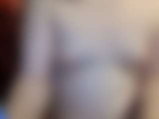 Live cam show with average-girl - Fingers on Camsoda