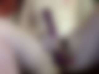 Show de cam en vivo con average-girl - Athletic Bedroom en Camsoda
