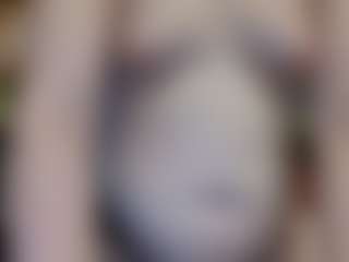Live cam show with average-girl - Cute on livesuperchat.net