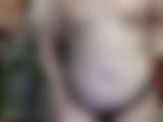 average-girl's Live Sex Cam Show