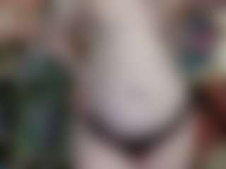 Live cam show with average-girl - Brown Eyes on Fling VIP Chat