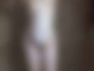 average-girl's Live Sex Cam Show