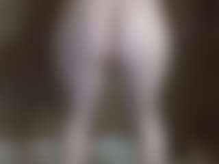 average-girl's Live Sex Cam Show