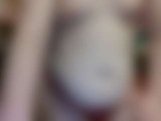 Live cam show with average-girl - Deepthroat on livesexfox.com