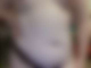 Live cam show with average-girl - Hairy Pussy Brown Hair on Gym Cam Girls