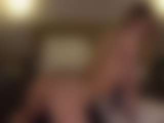 Live cam show with AmityAlford - Blonde Hair on livesuperchat.net