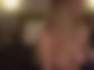 Live cam show with AmityAlford - Blonde Hair on Camsoda