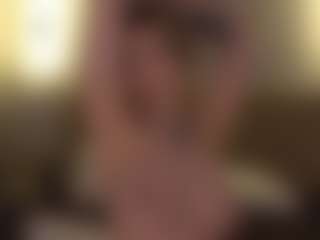 Live cam show with AmityAlford - Blonde Hair on Milf Play