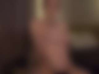 Live cam show with AmityAlford - Blonde Hair Teen (18+) on Uber Horny