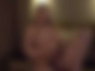 Live cam show with AmityAlford - Smoking on Camsoda