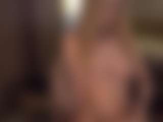 Live cam show with AmityAlford - Normal on AdultVida.com