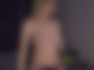 Live cam show with AmityAlford - Blue Eyes on Camsoda