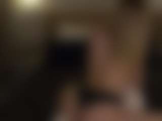 Live cam show with AmityAlford - White Big Tits on CamClone