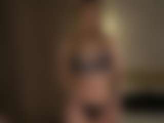Live cam show with AmityAlford - Blue Eyes on Gym Cam Girls