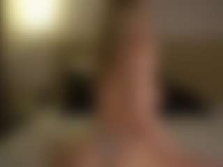 Live cam show with AmityAlford - Blonde Hair on Camsoda