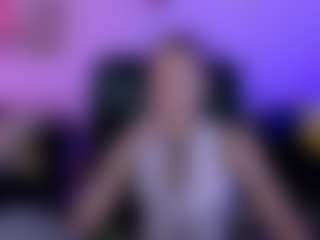 Live cam show with karla-pink - Flashing on crypto-cams