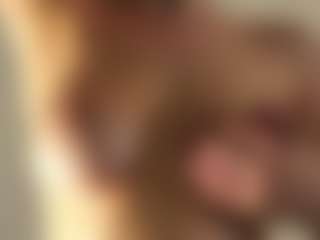 Live cam show with TaiteHails - Ass Bouncing on TeamSkeetLive
