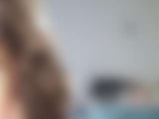 Live cam show with PollyGross - Tittyfuck on intimatelivegirls.com