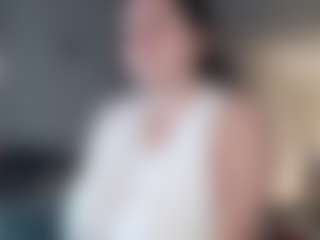 Live cam show with PollyGross - Tittyfuck on milfzrlive.com