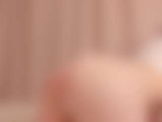 Live cam show with Mary - Moaning on Stripli.com