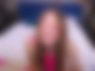 Live cam show with DreamyLinaa - Green Eyes on Cam Slut