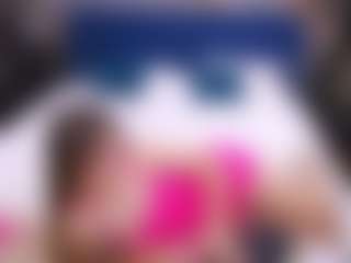 Live cam show with DreamyLinaa - Green Eyes on justonemore.cc
