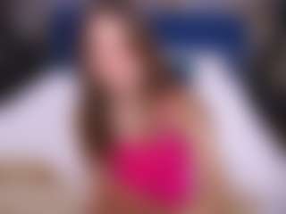 Live cam show with DreamyLinaa - Green Eyes on Pornisteam.com