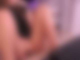 Live cam show with DreamyLinaa - Nipple Piercings on EXY