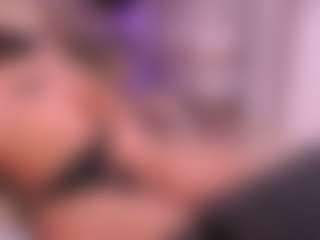 Live cam show with DreamyLinaa - Green Eyes on live18s.com