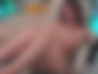 DreamyLinaa's Live Sex Cam Show