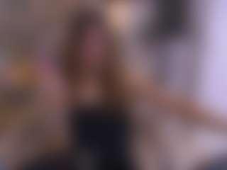 Live cam show with DreamyLinaa - Nipple Piercings on Soda Cam