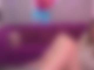 DreamyLinaa's Live Sex Cam Show